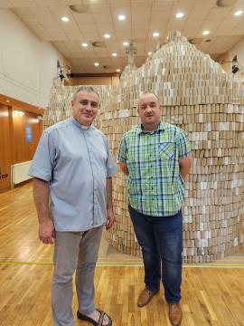 Največja skulptura iz wc rolic_arhiv Občine Domžale (43)